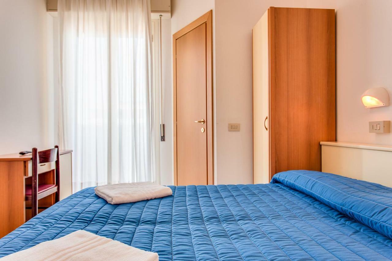 Hotel Buenos Aires Cervia Eksteriør bilde