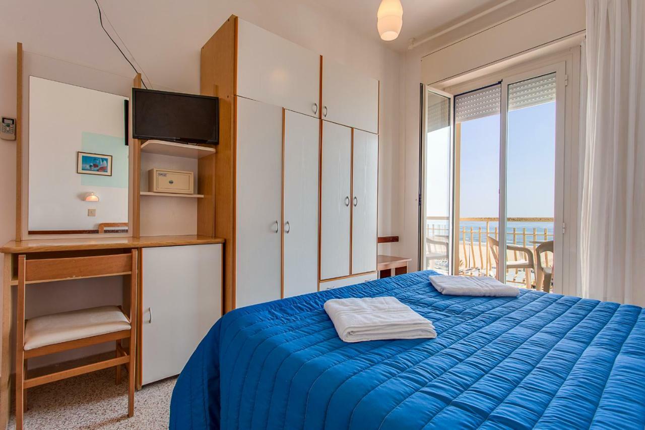 Hotel Buenos Aires Cervia Eksteriør bilde